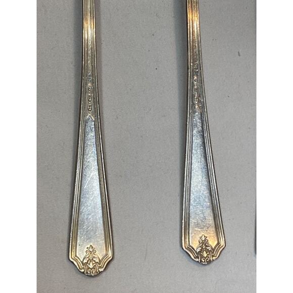 3 Gorham Silver VANITY FAIR Silverplate Teaspoons & 1 Butter Knife 1923 - Picture 3 of 7